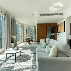 Apartment Superb 1-bedroom With Full Burj Khalifa View - 5-min Walk To Mall, Dubai
